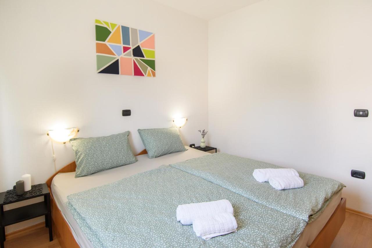 Apartman Alba Karigador Exterior foto